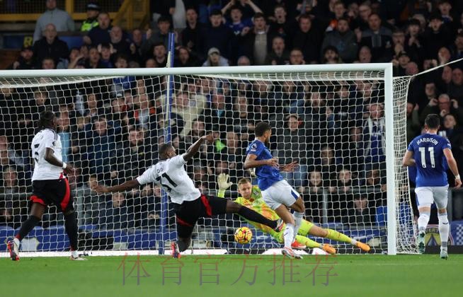 贝斯特助攻 马塔诺维奇推射破门