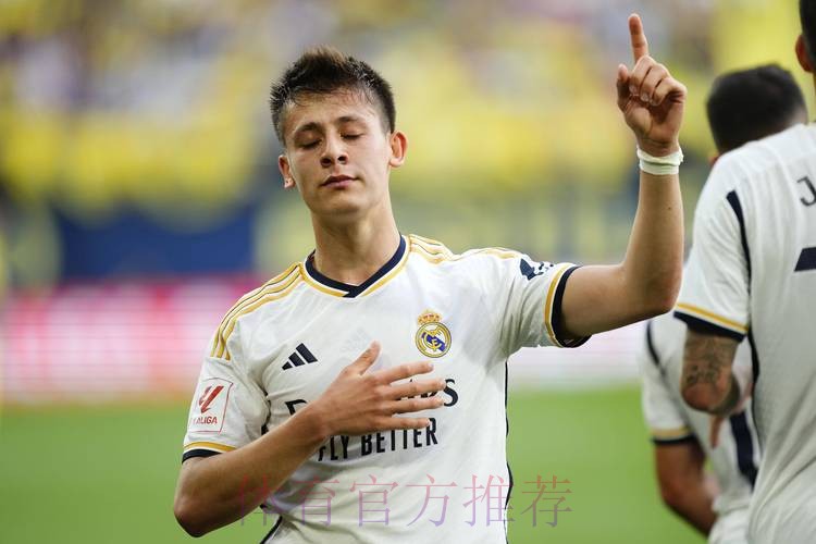 TA:居勒尔仍在进行单独训练 他无法出战本轮联赛 TA:居勒尔仍在进行单独训练 他无法出战本轮联赛